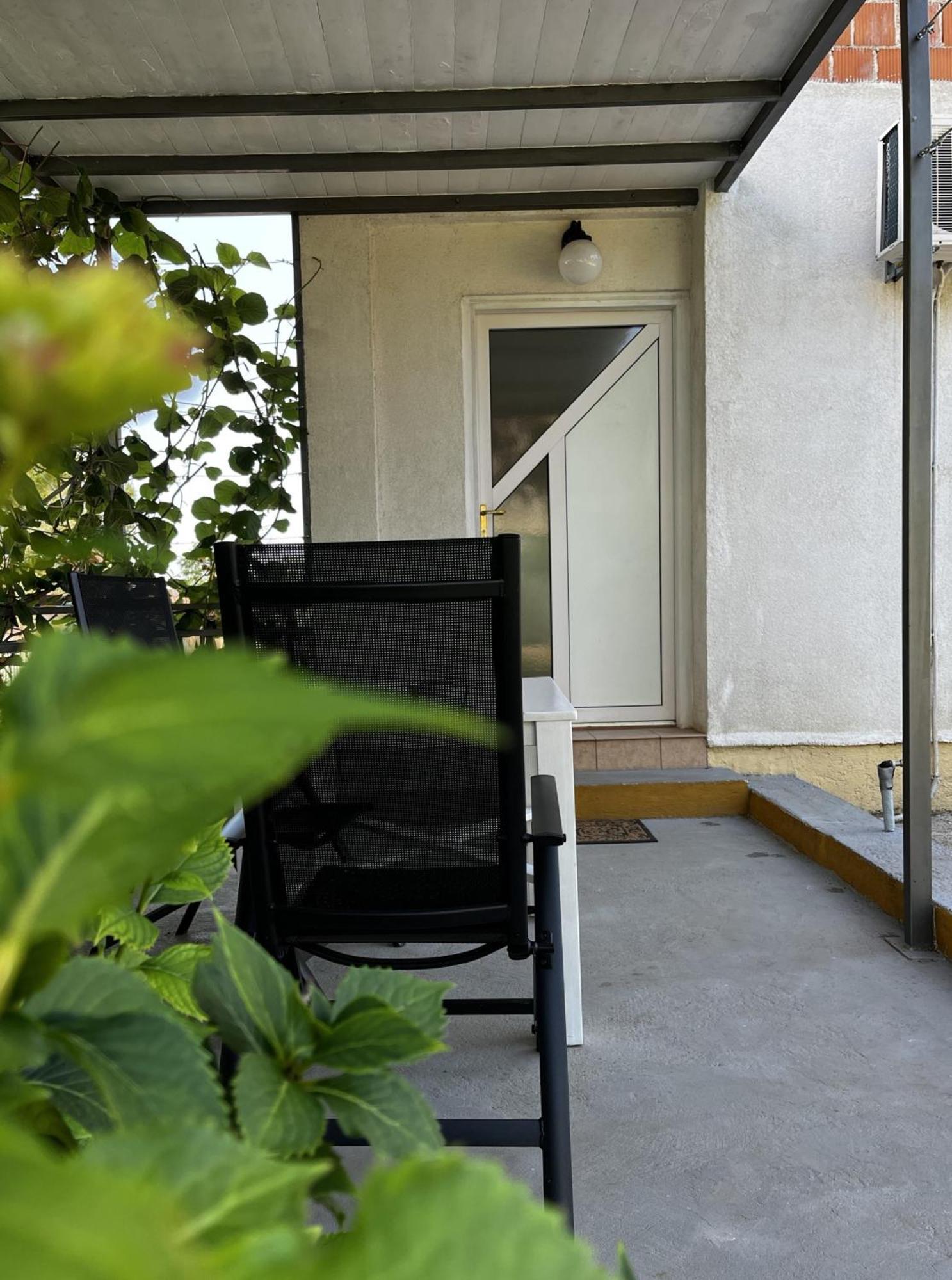 Apartments And Room Markovic Rovinjsko Selo Buitenkant foto